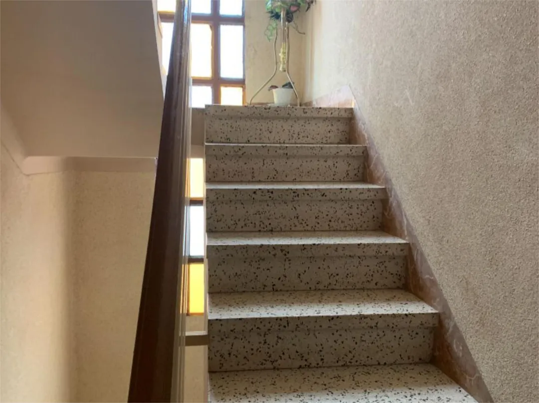 Casa adosada en  Carrer del Pirineu 1 - Foto 5