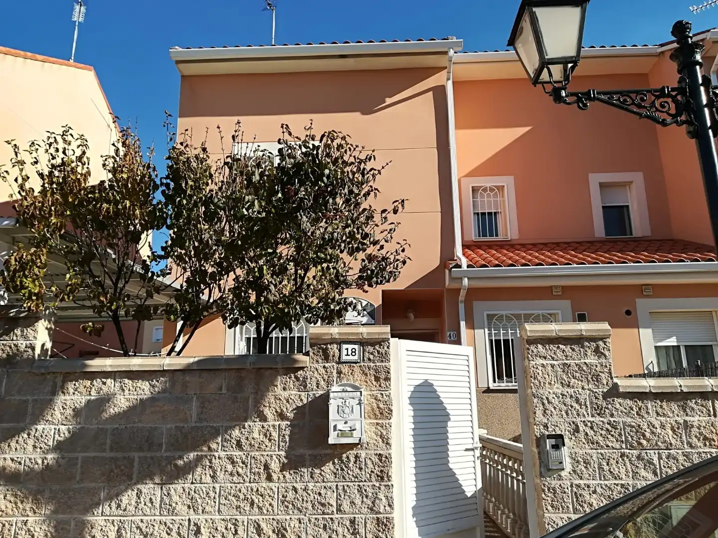 Chalet en  Avenida Juan Pablo II 20 - Foto 4