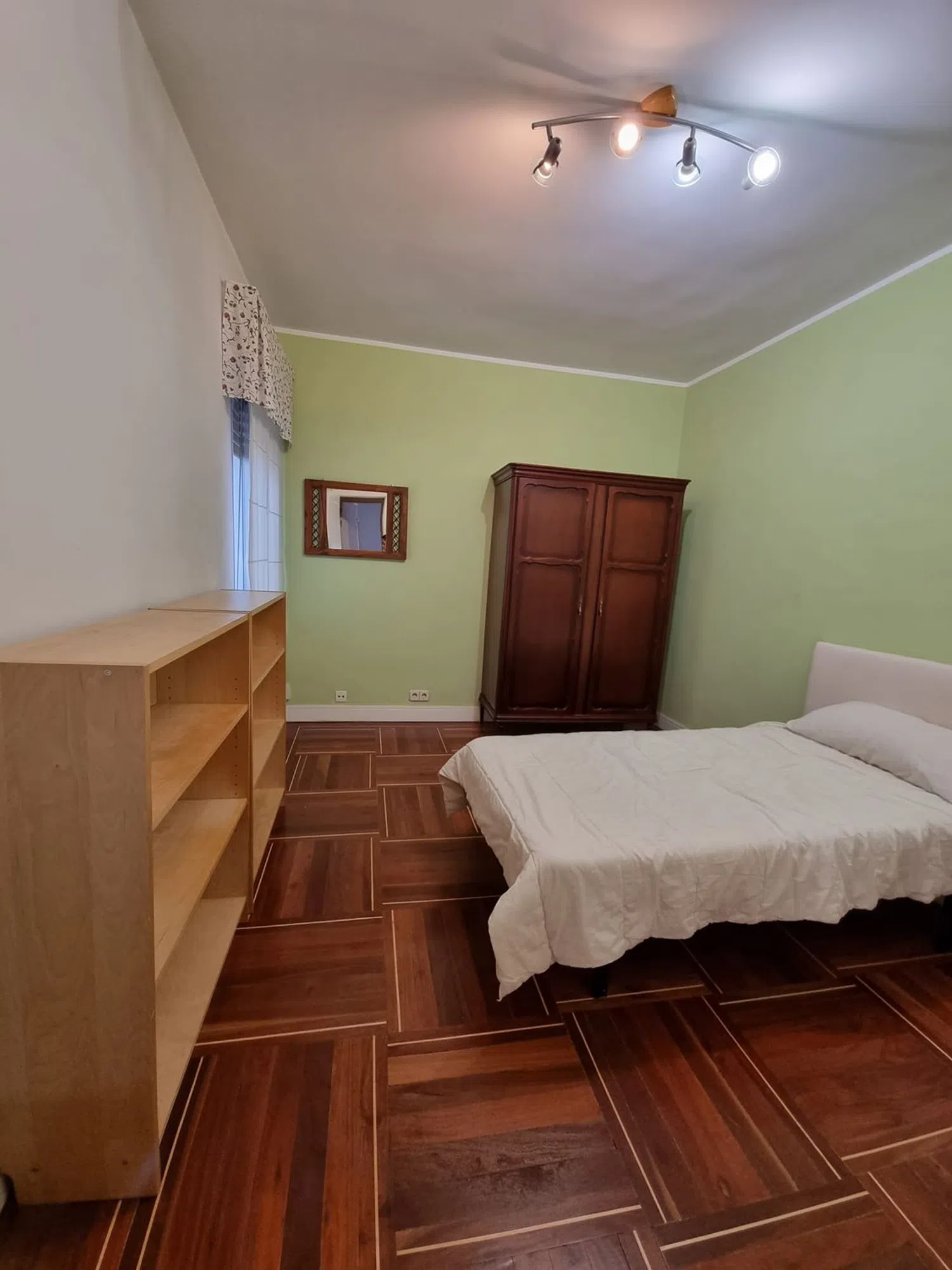 Piso en calle de María de Guzmán, 53 - Foto 7