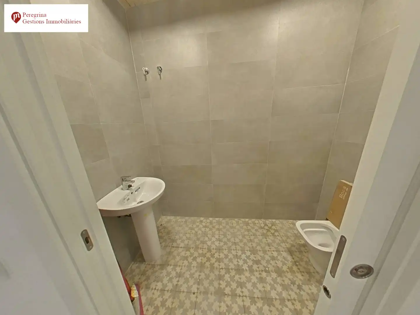 Local comercial en Badalona - Foto 4