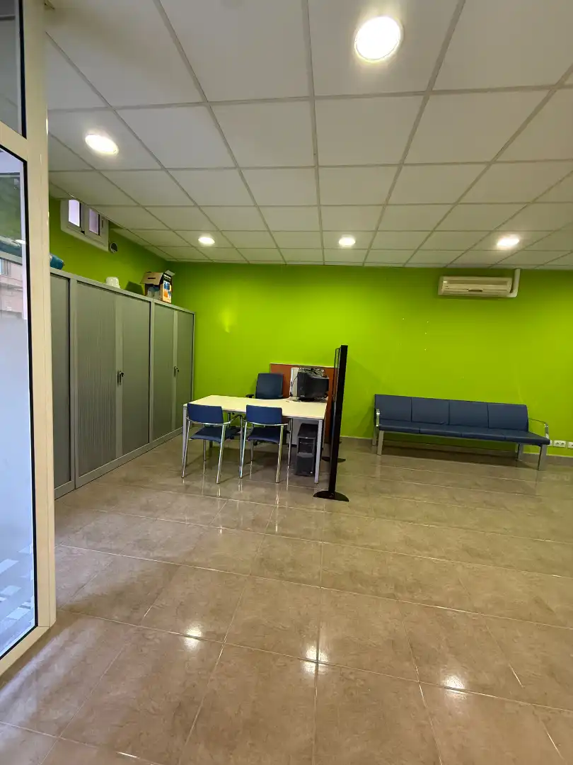 Local comercial en Terrassa - Foto 5