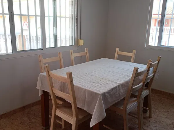 Chalet adosado en Les Palmeres - Foto 3