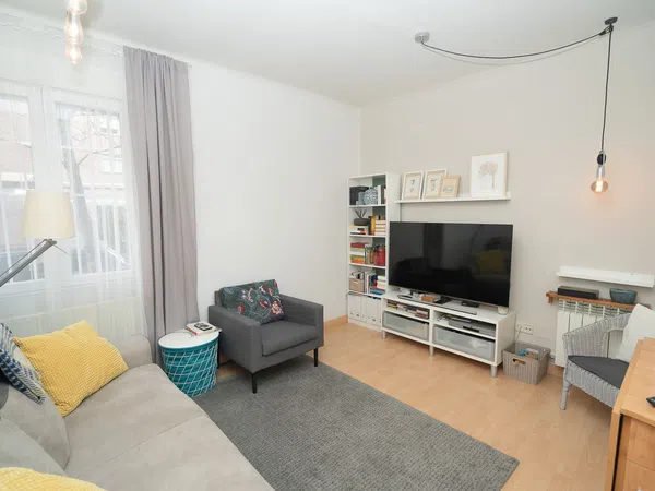 Piso en calle de Siena, 68