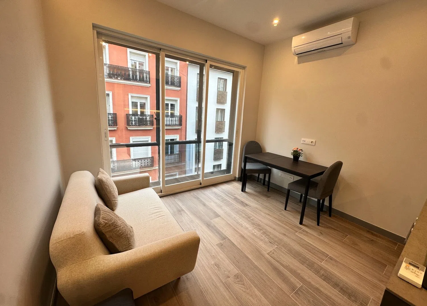 Piso en calle de la Montera, 13 XIII - Foto 2