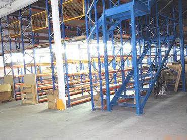 Nave Industrial en Cornellà de Llobregat - Foto 2