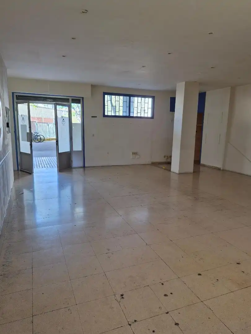 Local comercial en  Burgos Kalea 19 - Foto 2
