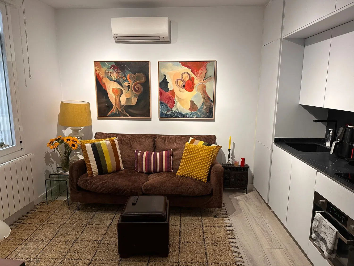 Piso en calle de Jesús y María, 22 - Foto 2