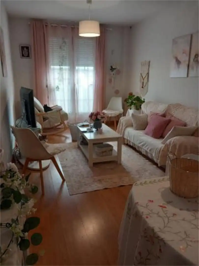 Piso en barrio - Foto 7
