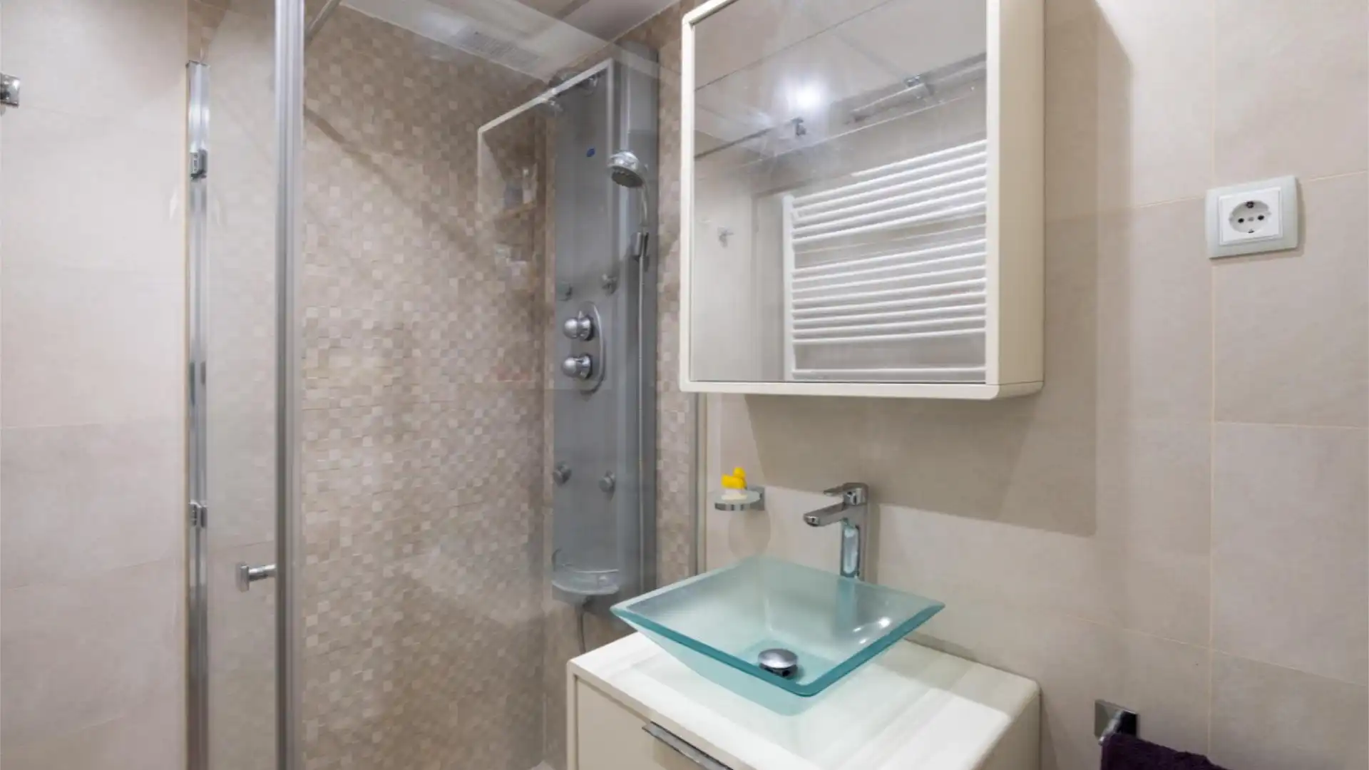 Piso en  Calle Hermanos Machado 2 - Foto 25