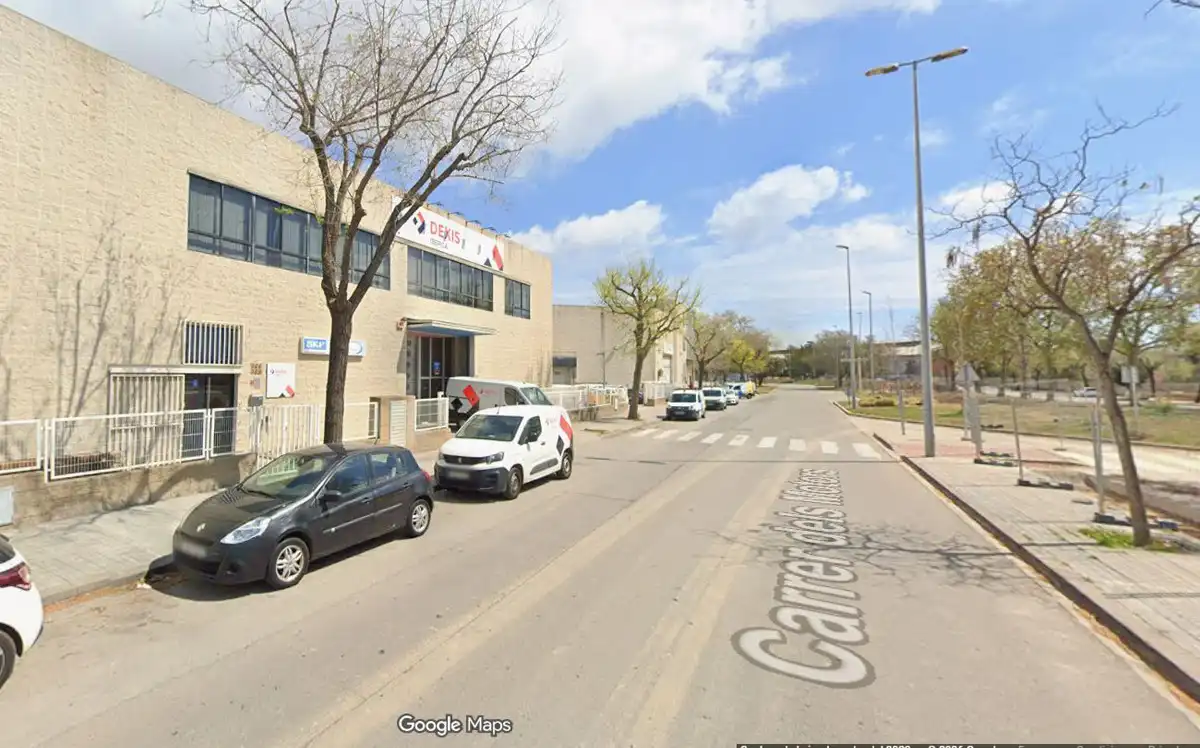 Nave Industrial en L'Hospitalet de Llobregat - Foto 2