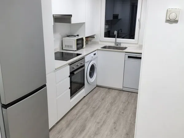 Estudio en calle San Celedonio, 39 3º Izda