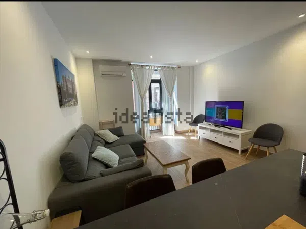 Piso en calle de la Cruzada, 1