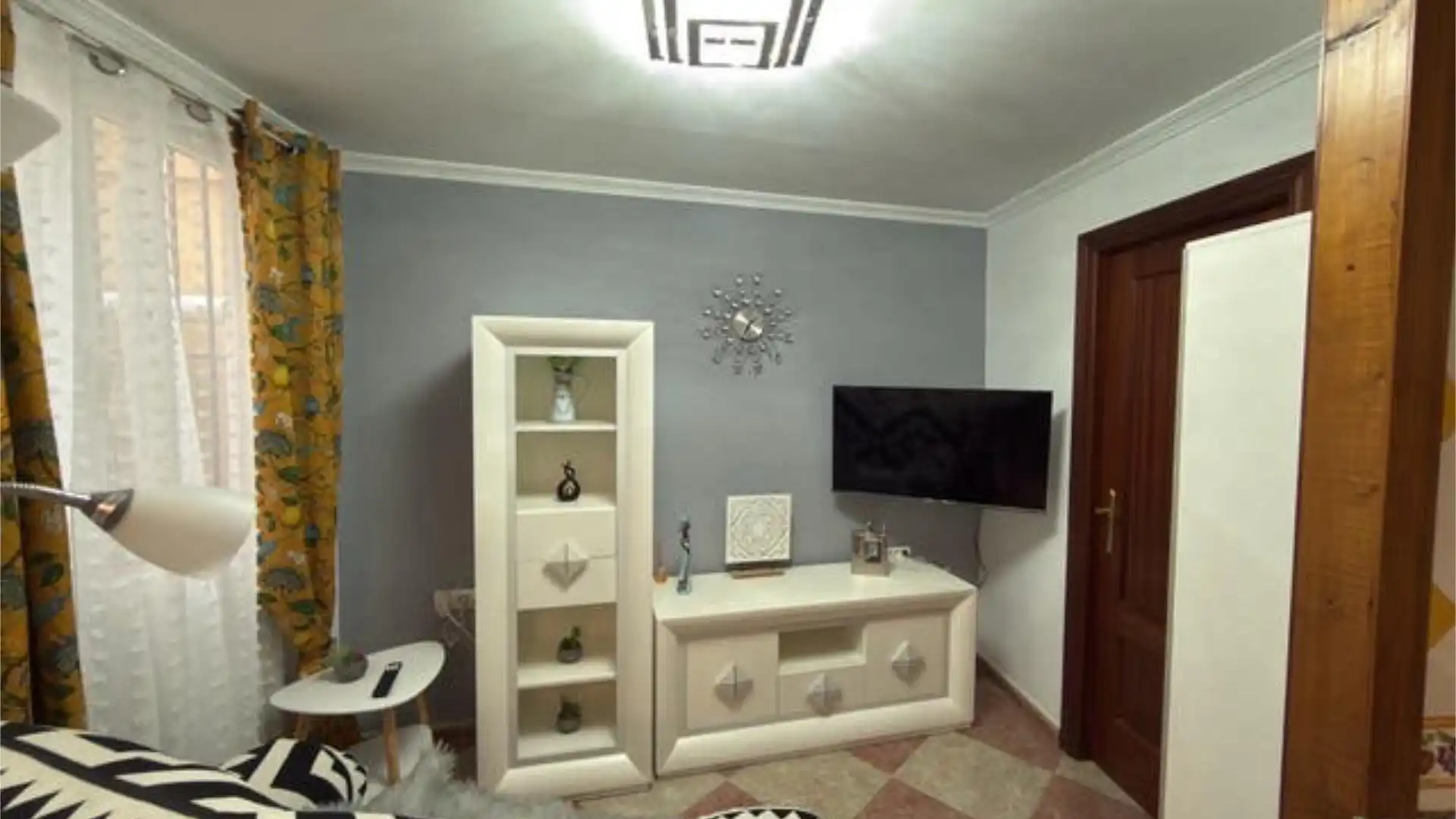 Apartamento en Se Alquila en Carmona/Zona del Real - Foto 1