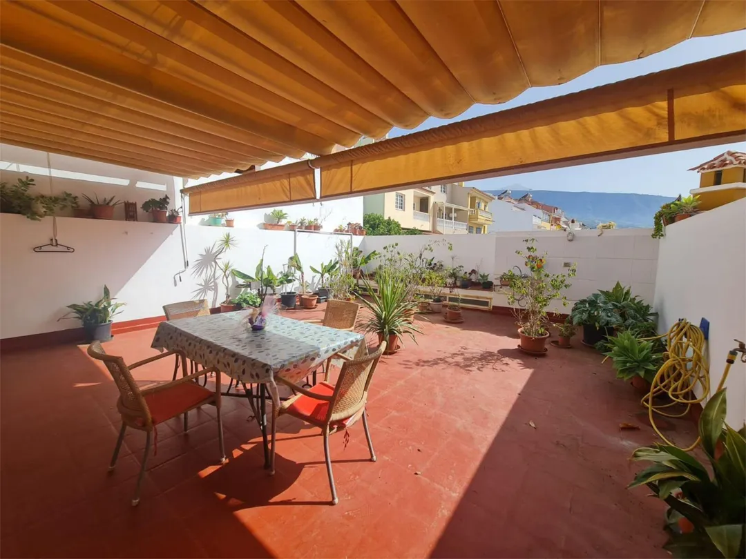 Casa adosada en  Calle Leonor Monteverde 11 - Foto 7