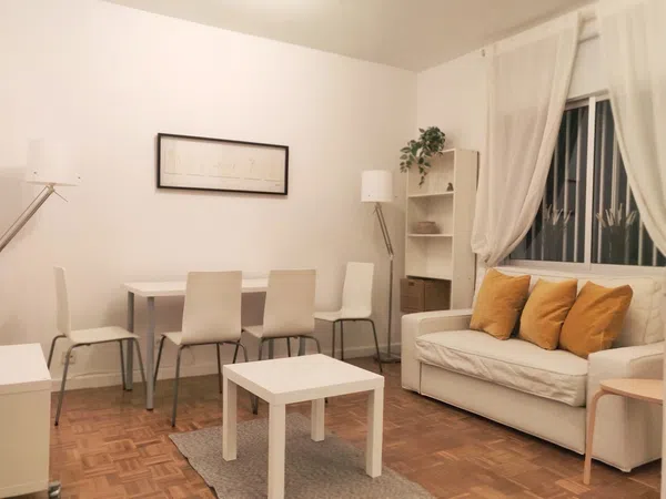 Piso en Núñez Morgado, 4