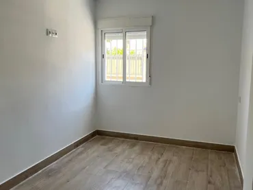Piso en  Calle Santiago Apóstol 110 - Foto 6