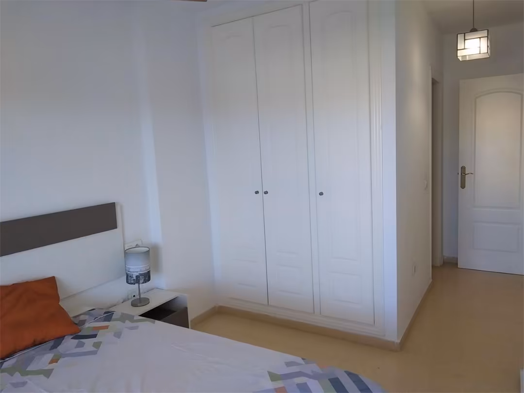 Piso en  Avenida Pintor Fernando Soria 13 - Foto 13