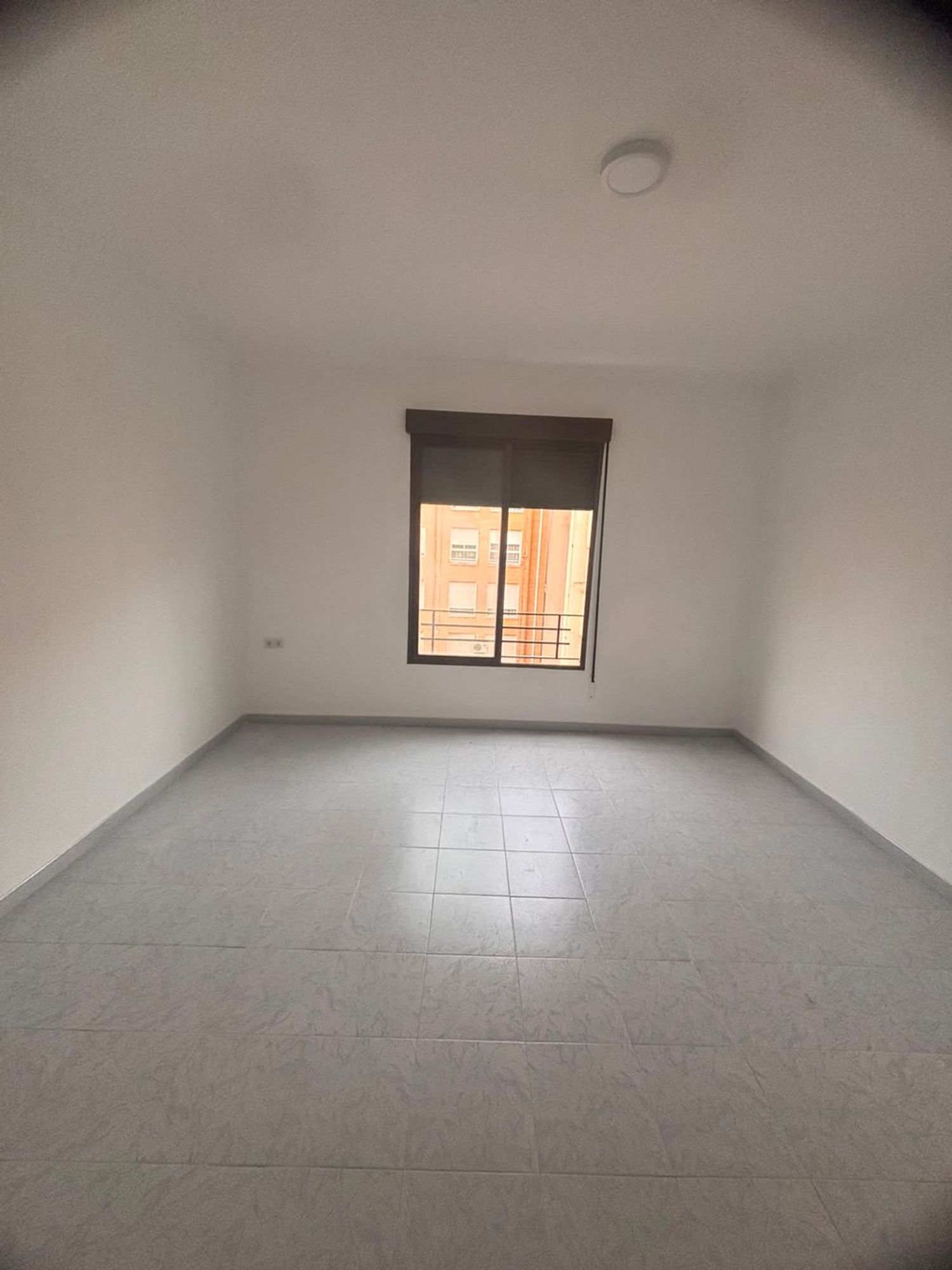 Piso en Calle de Jacinto Benavente, Zona Ensanche-Parque oeste - Foto 4