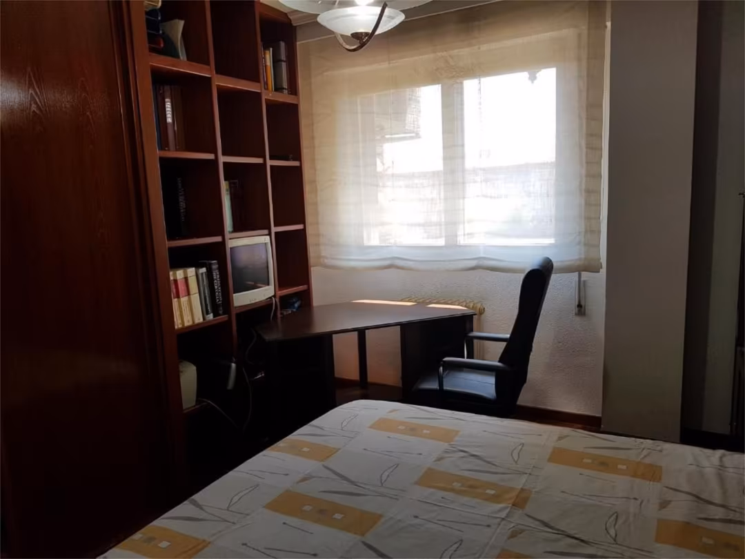 Piso en  Avenida de Villamayor 64 - Foto 8