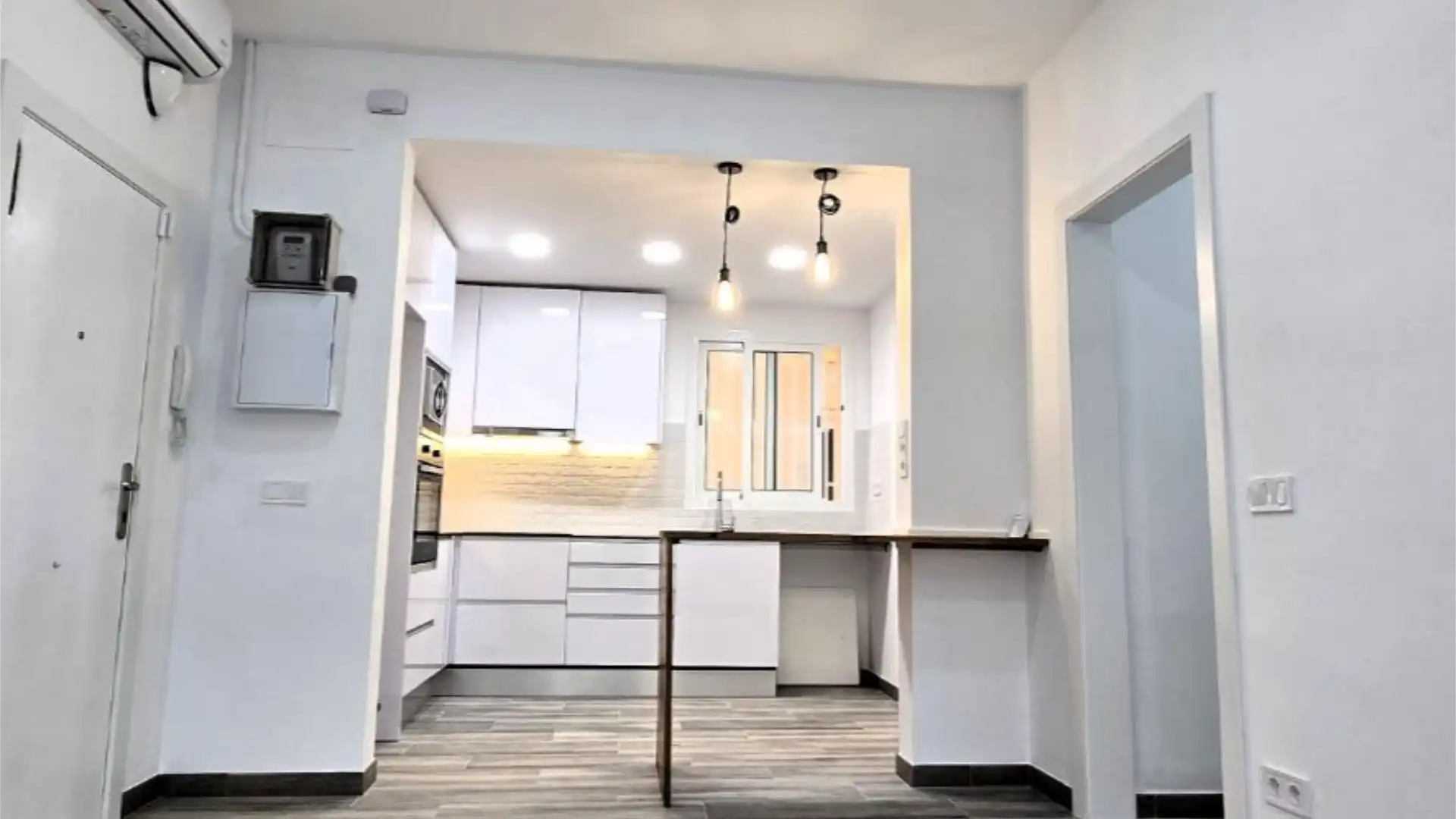 Piso en  Carrer de Concepción Arenal 144 - Foto 5