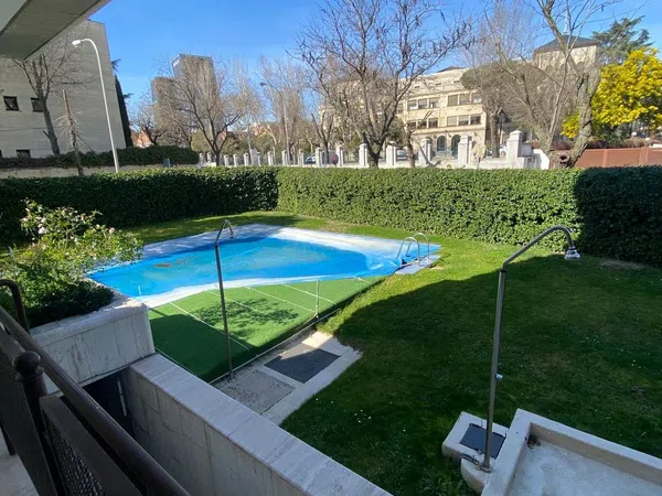 Piso en calle de Francisco Suárez, 12