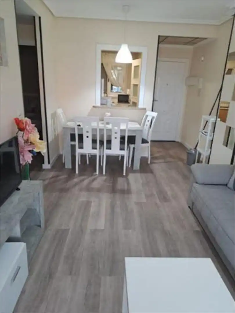 Piso en Rafael Alberti - Foto 3