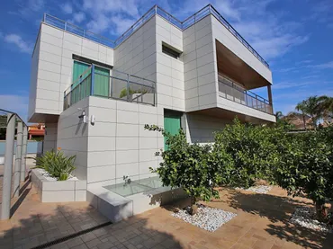Chalet en  Calle Azorin 7 - Foto 7