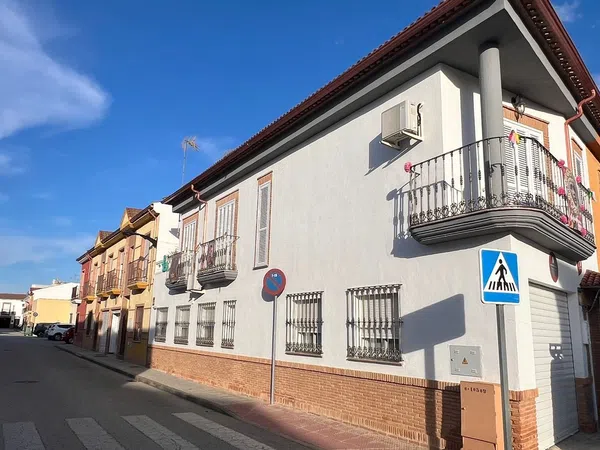 Chalet adosado en Avenida Miguel Hernández, 31 - Foto 1