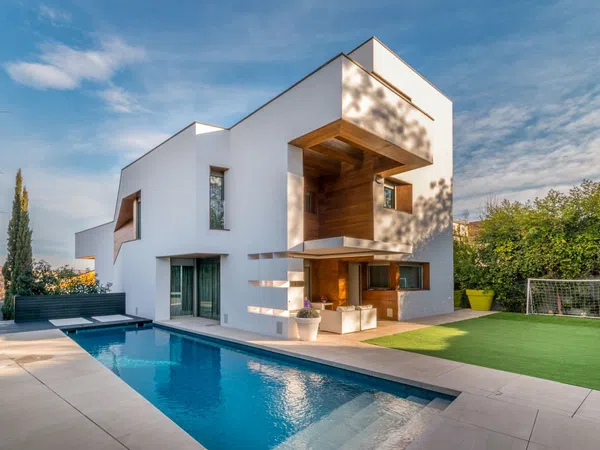 Casa o chalet independiente en Calle de Bernat Desclot - Foto 1