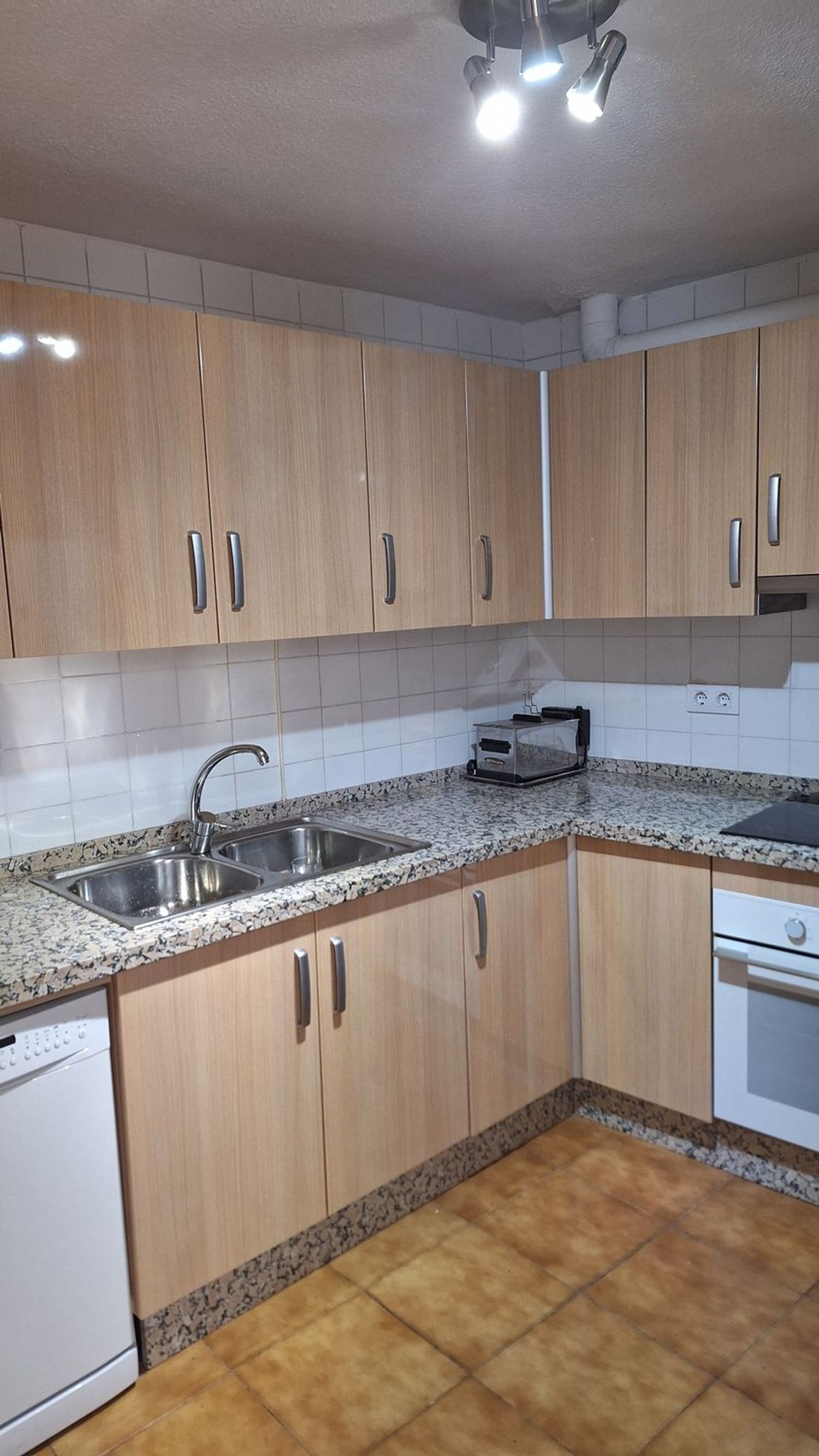 Piso en avenida de los Almogávares, 28 - Foto 8