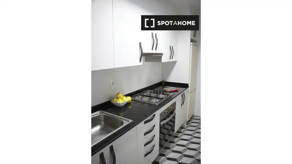 Piso en L'Hospitalet de Llobregat - Foto 6