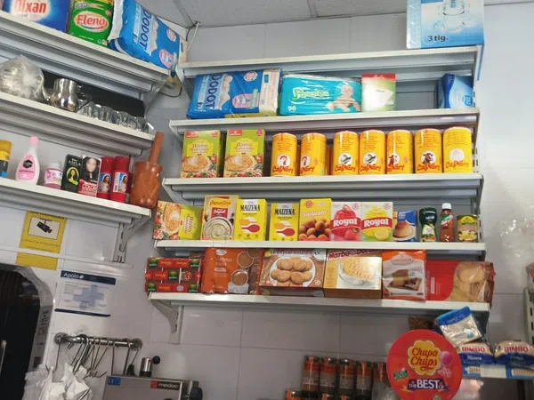 Local en Supermercado, tienda de alimentación en Calle d'Ausiàs Marc, Progrés-Pep Ventura - Foto 4