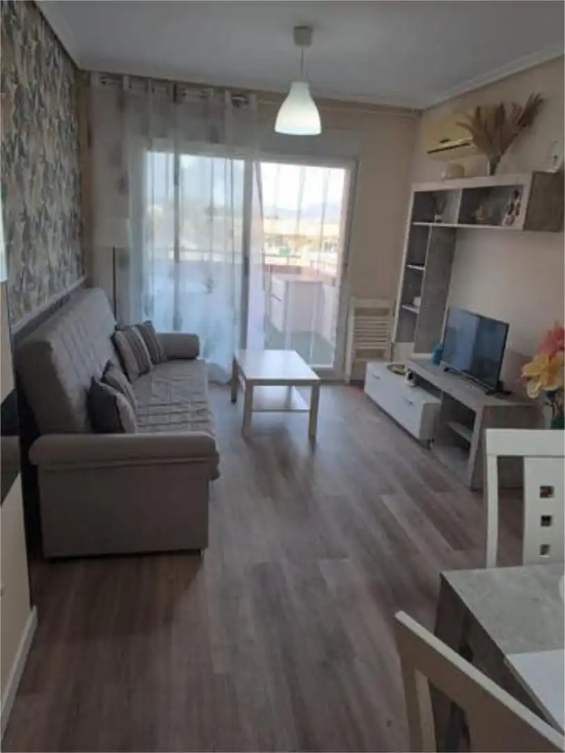 Piso en Rafael Alberti - Foto 2