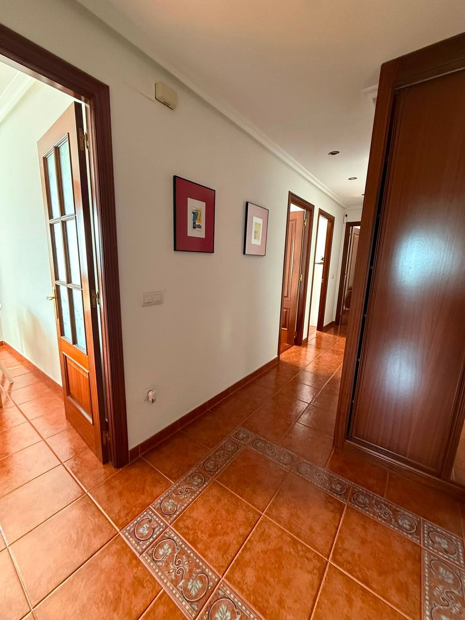 Piso en Avenida de Hermanos Perez Casariego, 3 - Foto 4