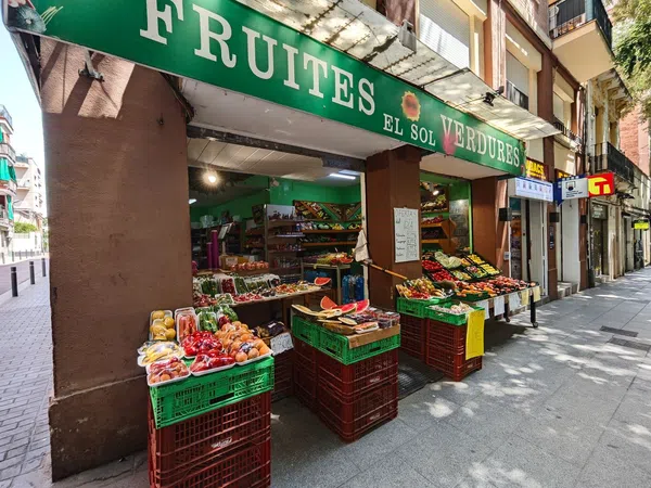 Local en Frutería en Calle de Rogent, 112, El Camp de l'Arpa del Clot - Foto 2