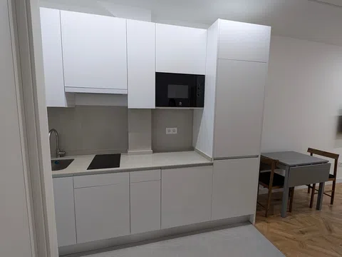 Estudio en calle de Lucio del Valle, 8