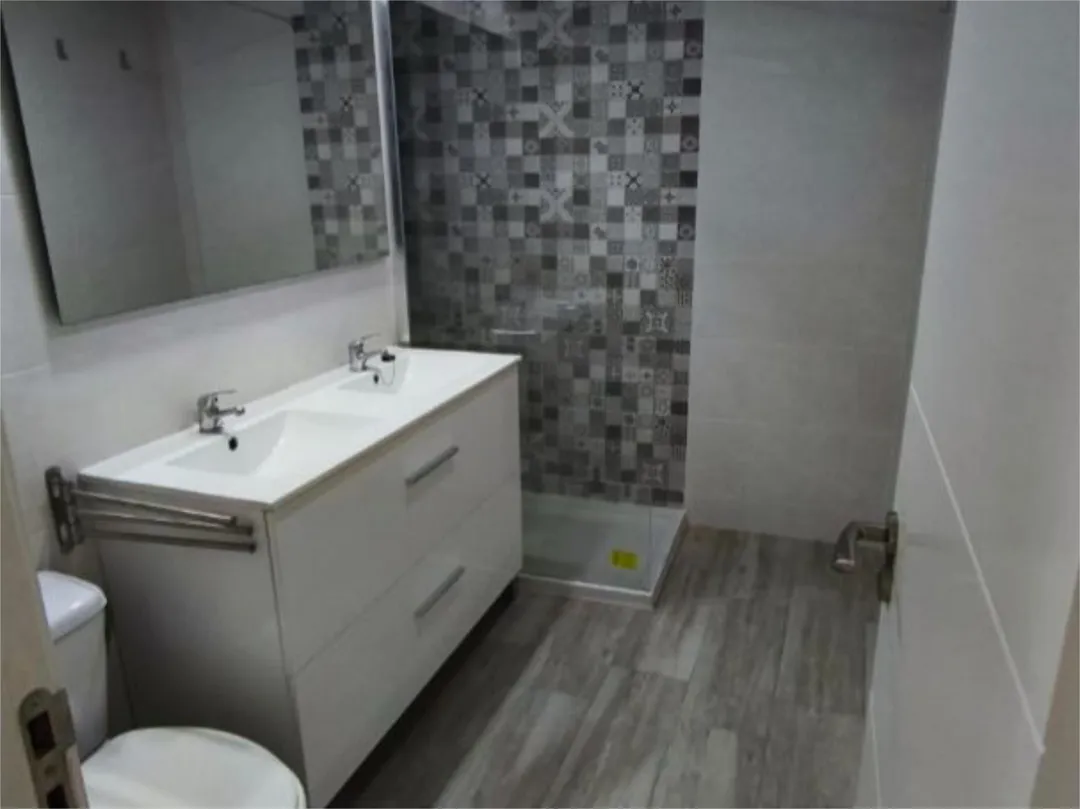 Piso en  Plaza de Colón 26 - Foto 9