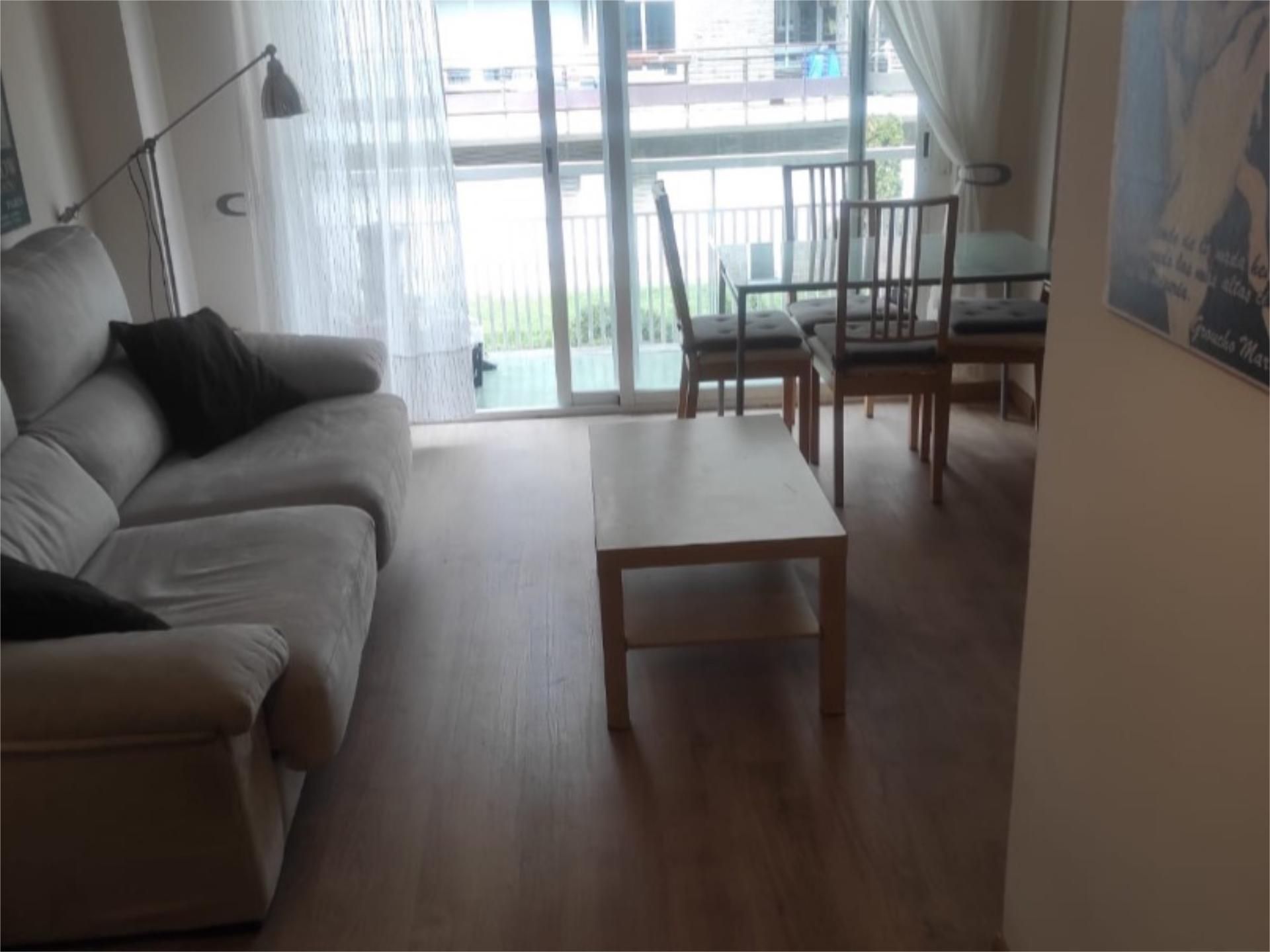 Piso en  Calle de Puenteareas 1 - Foto 1