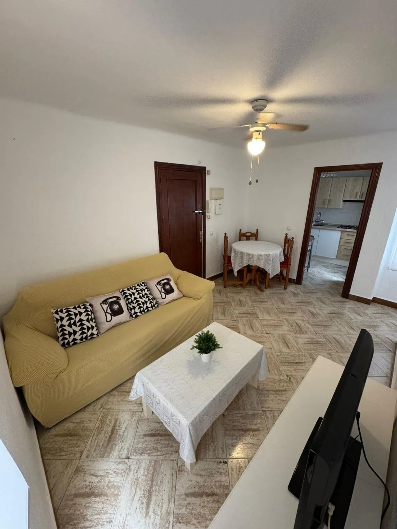 Piso en calle Ana Bernal, 2 - Foto 1