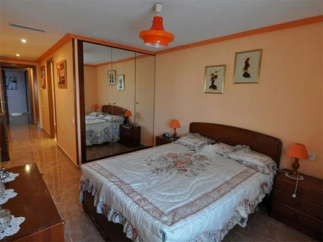 Piso en  Carrer de Carcaixent 4 - Foto 9