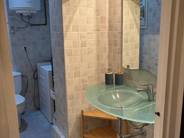 Estudio en calle de Berlín, 51 - Foto 7