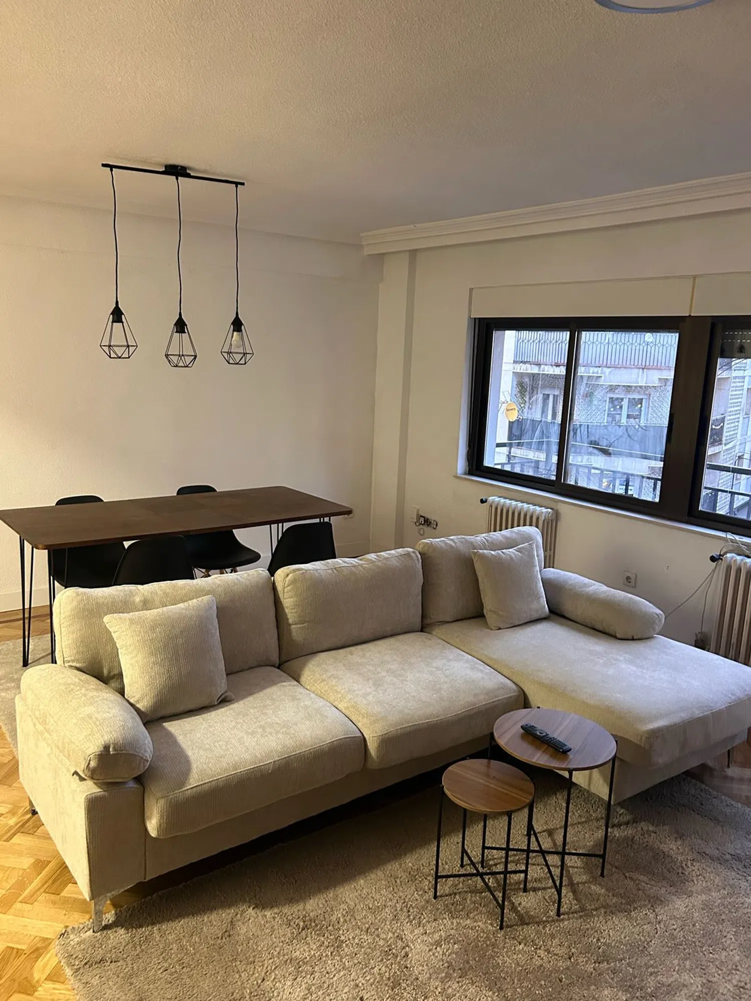 Piso en avenida Campoamor, 14