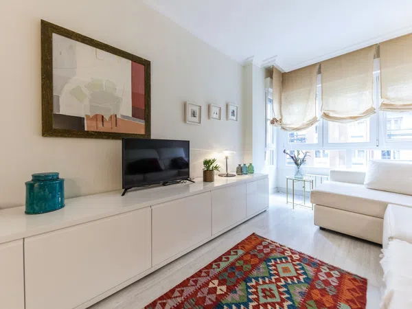 Piso en Calle Marqués de Casa Valdés, 76, Centro - San Lorenzo - Foto 2