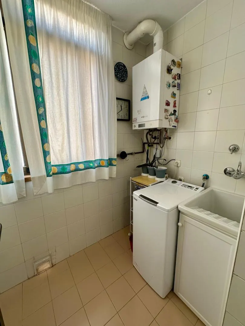 Piso en  Calle Torre de Peralada 3 - Foto 11