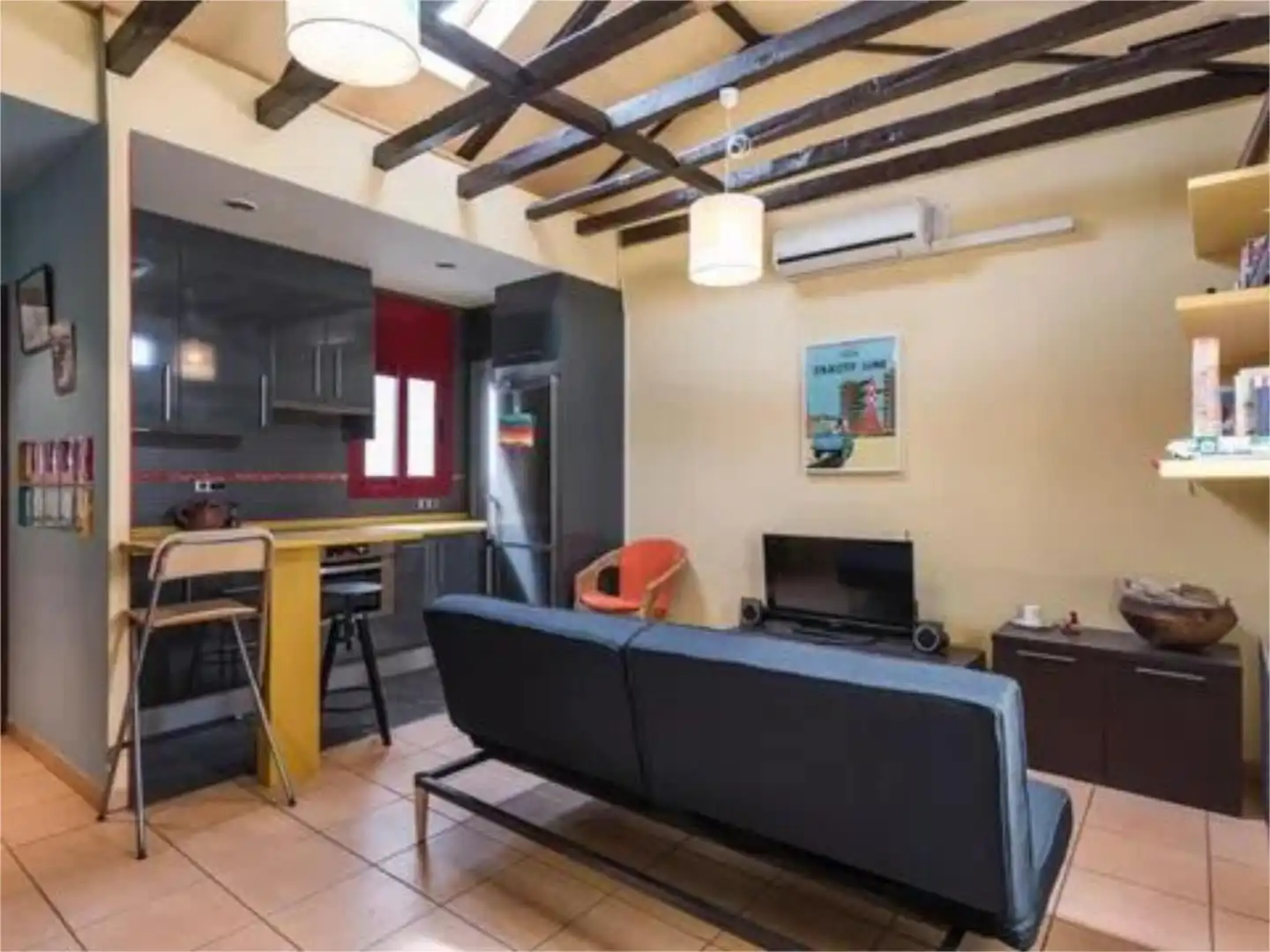 Piso en calle del Salitre 45 - Foto 2