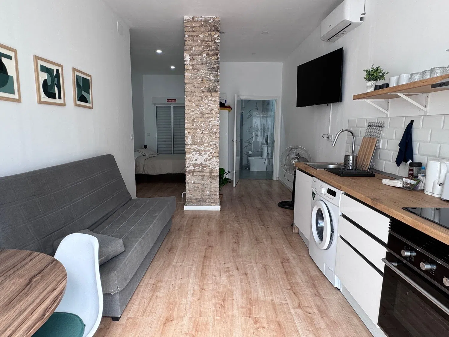 Estudio en calle de Sant Rafael, 27 - Foto 2