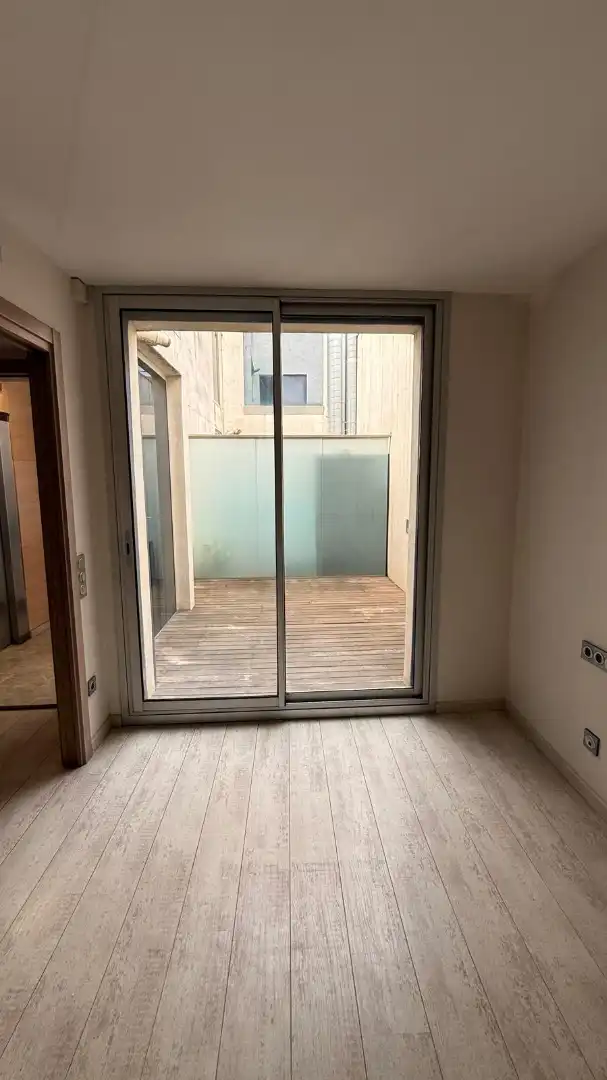 Piso en  Carrer de Sant Carles - Foto 9