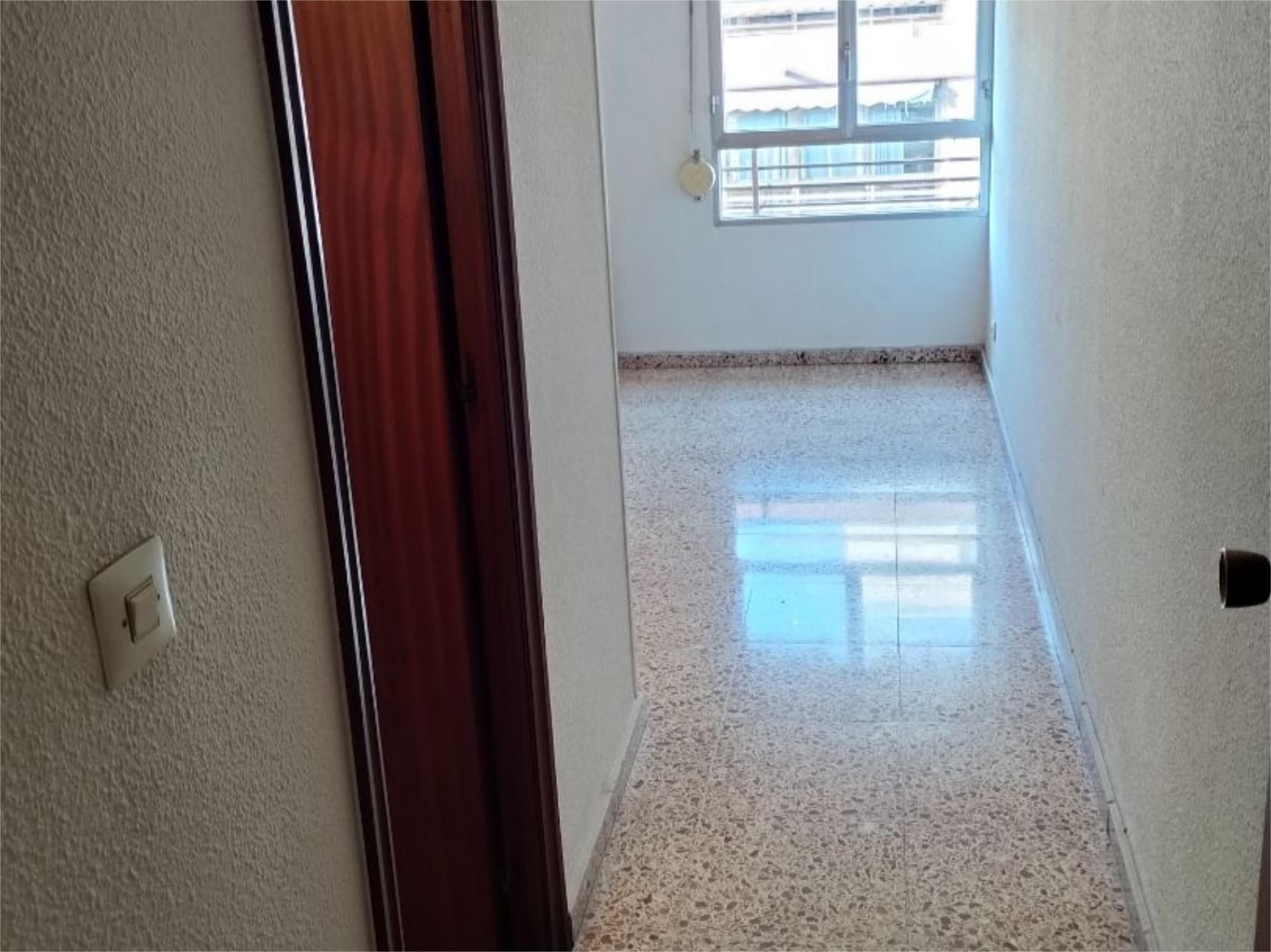 Piso en  Carrer Olof Palme 17 - Foto 2