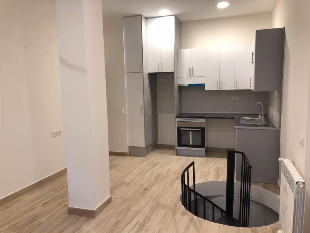 Piso en  Calle del Arroyo de la Media Legua 46 - Foto 4