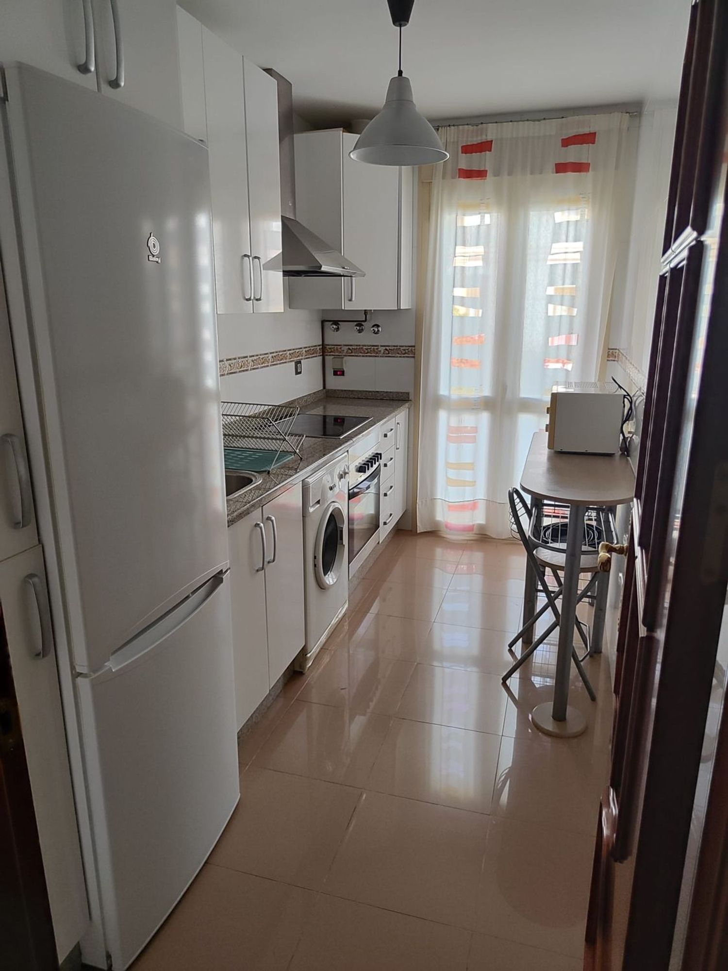 Piso en calle Beatriz de Suabia, 56 - Foto 2